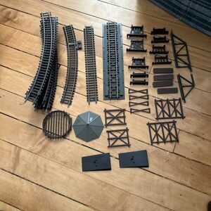 Lot 14 Pcs FELLER Garnet HO Track 9” Plus Terminal & Bridge Plus Accessories